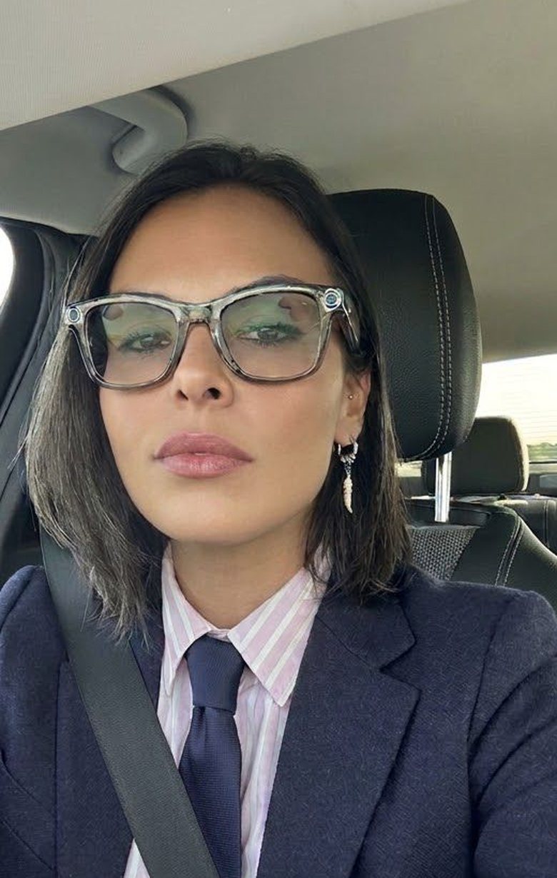 Halima Ardouni al posto di guida